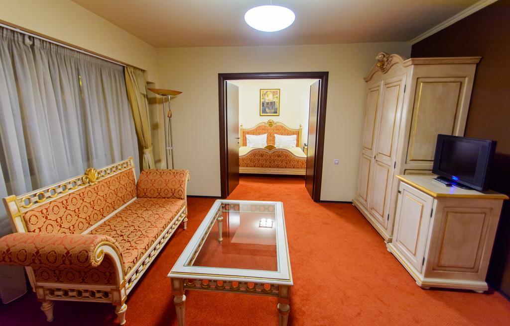 Hotel Severus Zalău Exterior foto